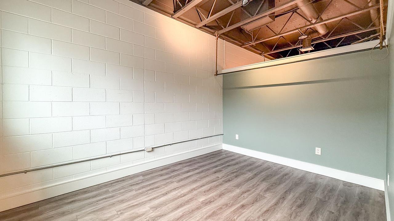 202 - 1462 Saint Paul Street, Kelowna, BC