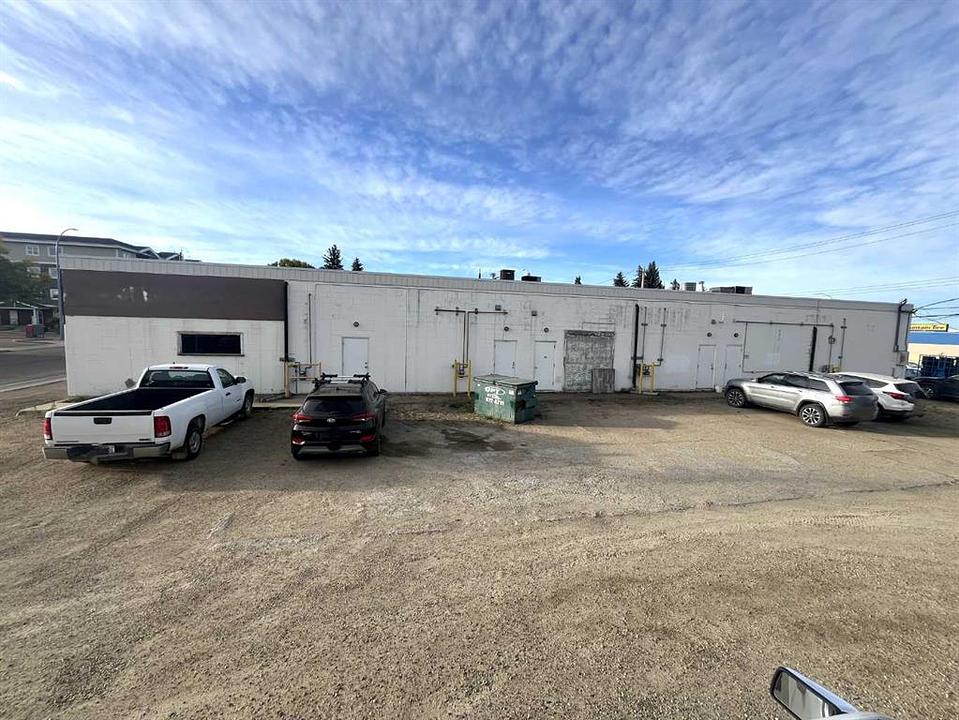 4704 49 Avenue, Camrose, AB