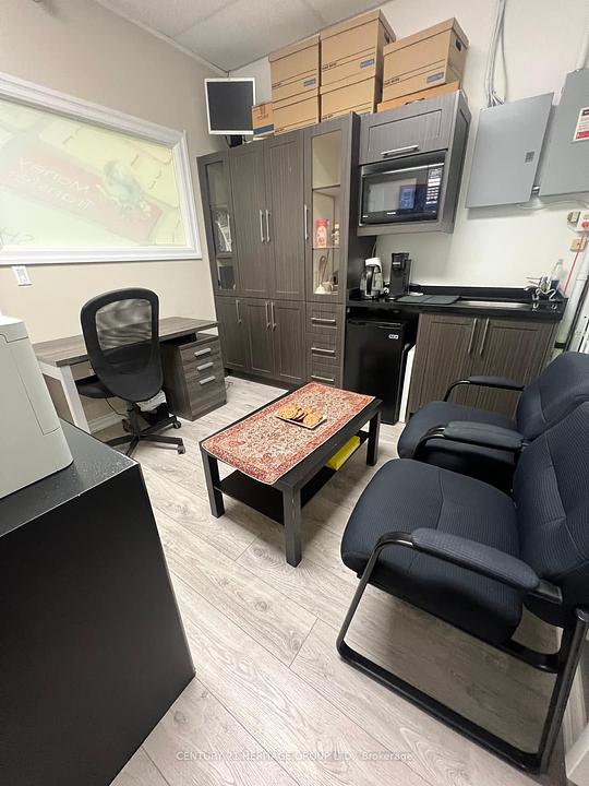 B23 - 7378 Yonge Street, Vaughan, ON