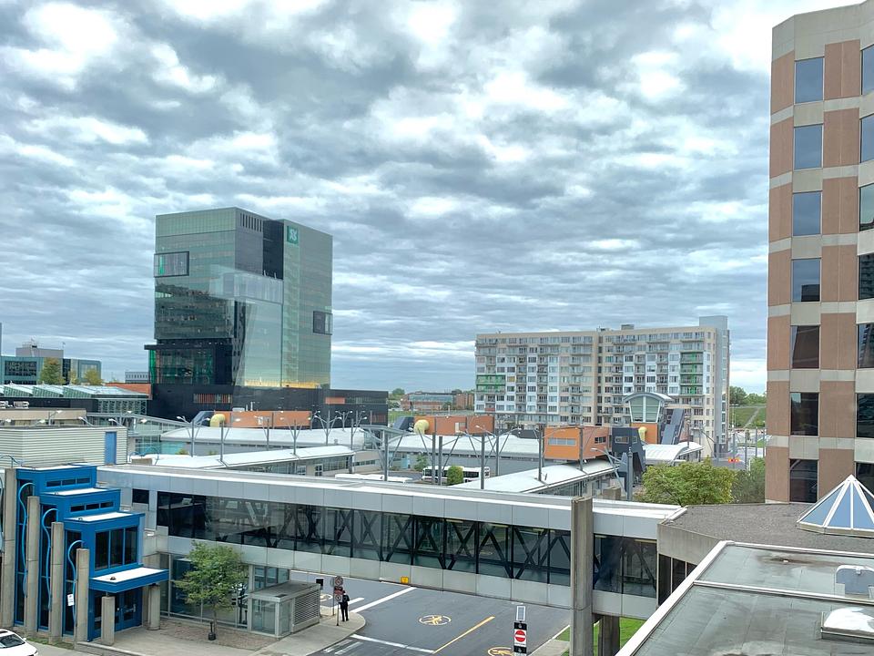 300 - 1000 Rue de Sérigny, Longueuil, QC