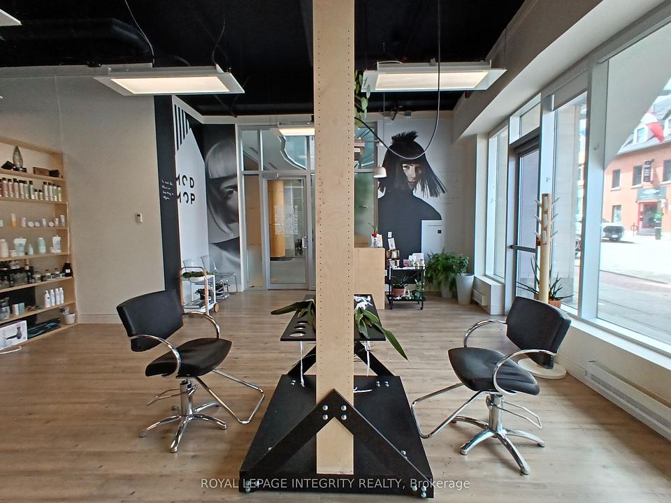 100 - 100 Murray Street, Ottawa, ON