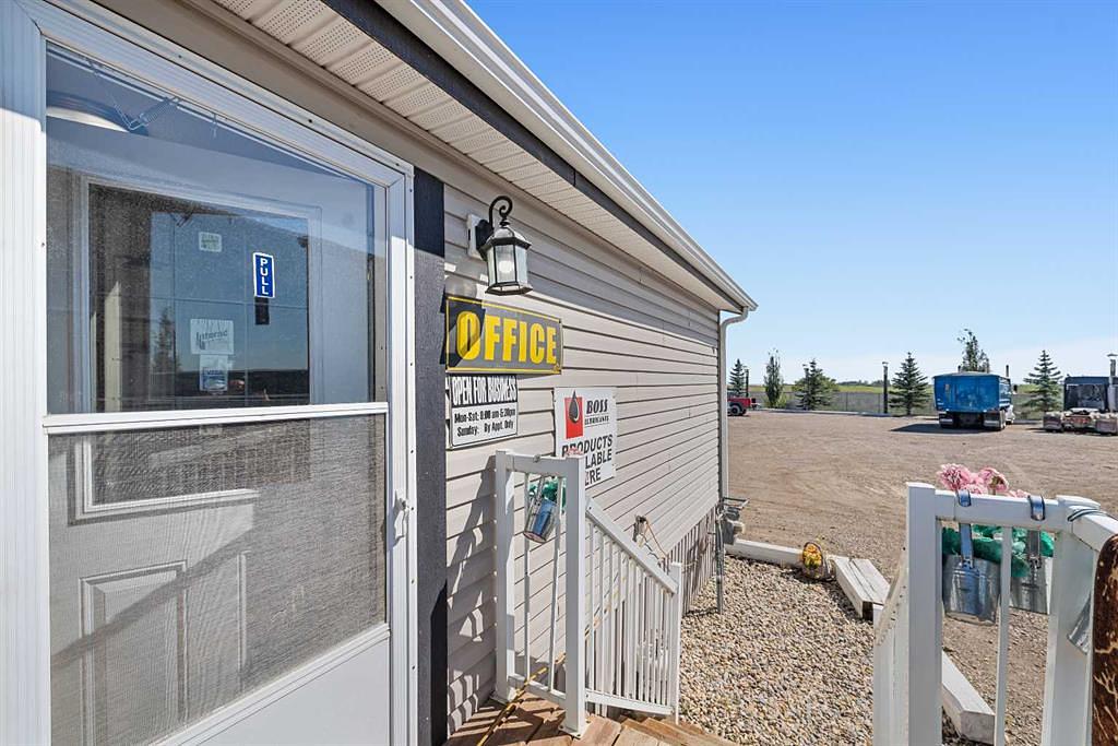 81 Barstow Street, Carseland, AB