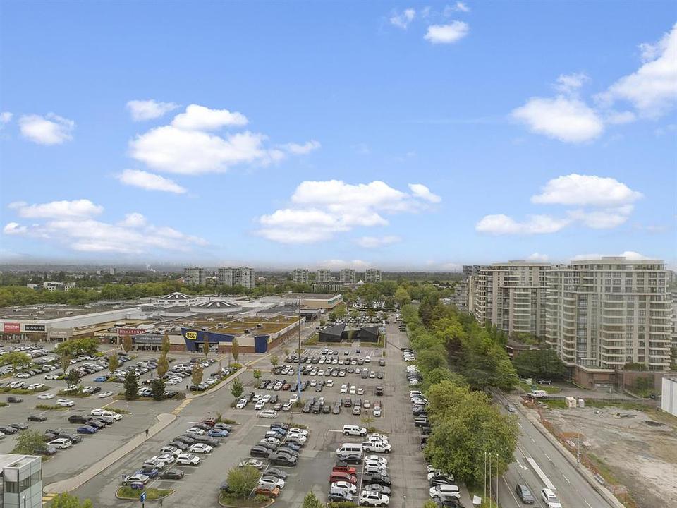 1205 - 5599 No. 3 Road, Richmond, BC