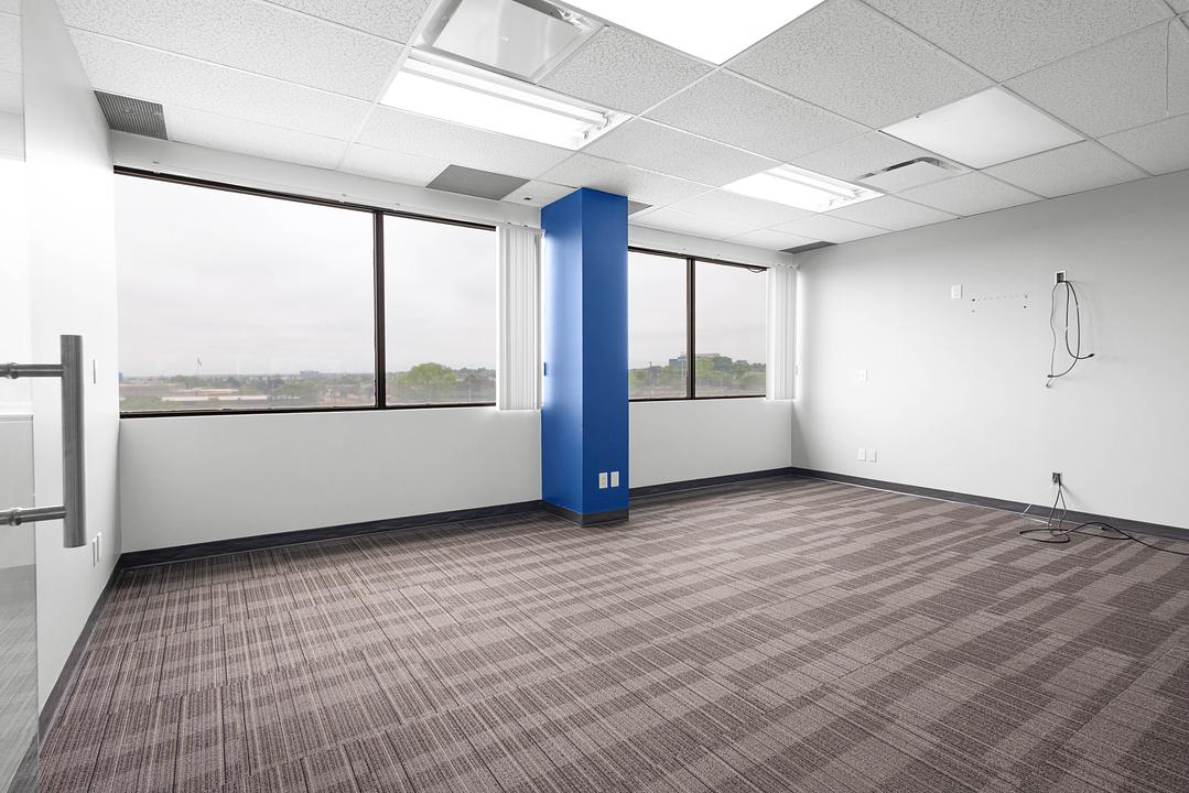 401 - 710 Dorval Drive, Oakville, ON