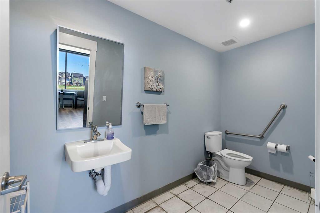 220 - 20 Saddlestone Drive Northeast, Calgary, AB