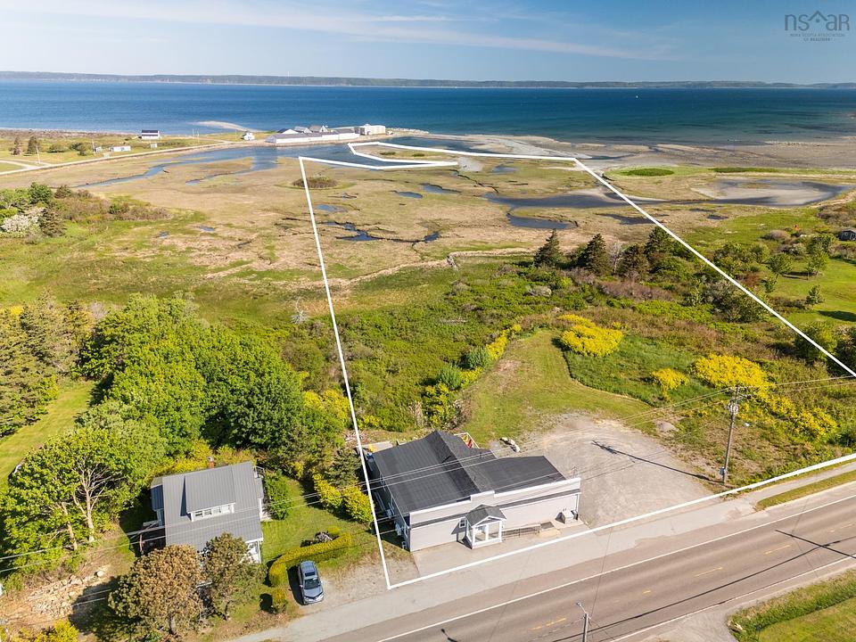 1861 Highway 1, Church Point, NS