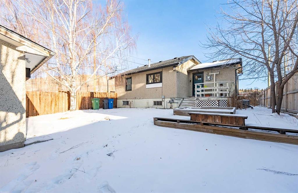 313 Ross Avenue, Cochrane, AB