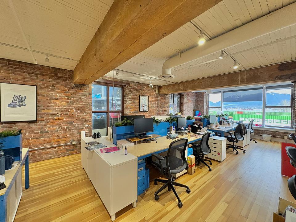 200 - 55 Water Street, Vancouver, BC