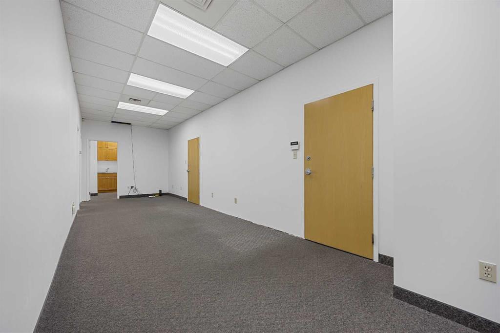 204 - 4603 Varsity Drive Northwest, Calgary, AB