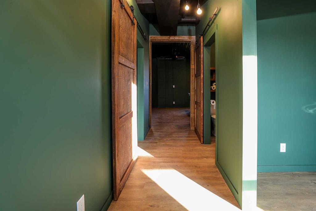 111 4 Avenue, Warner, AB