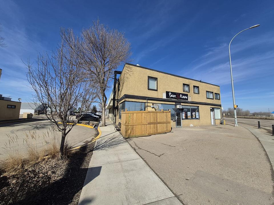 5004 Alberta 2 Alternate, Lacombe, AB