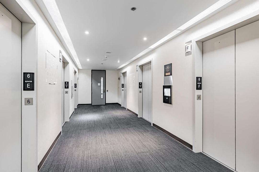 600 - 4 King Street West, Toronto, ON