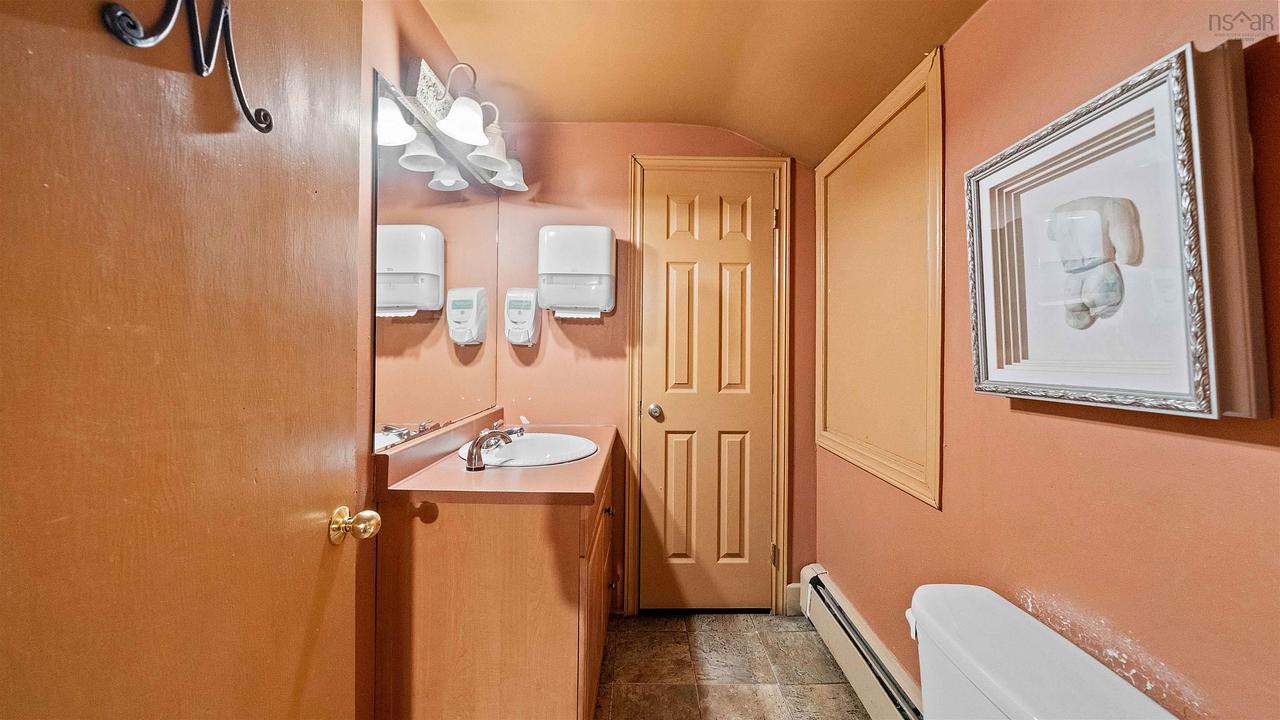 4 Panavista Drive, Westphal, NS