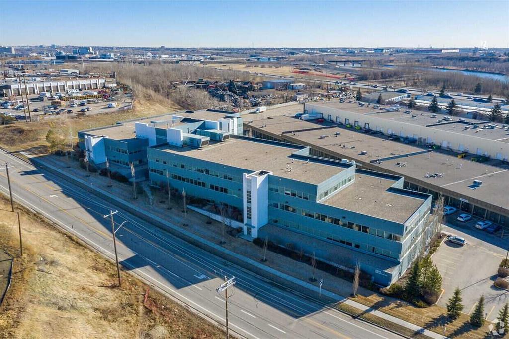 350 - 1200 59 Avenue Southeast, Calgary, AB