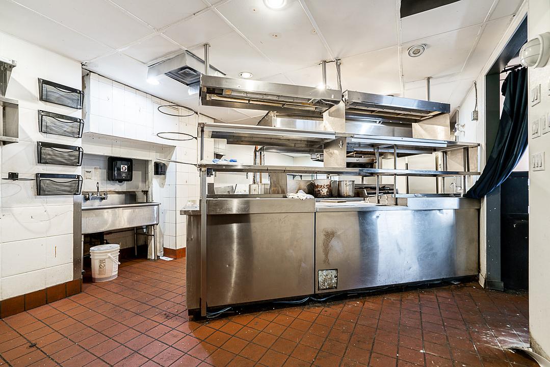 Fl 2 - 595 Hornby Street, Vancouver, BC
