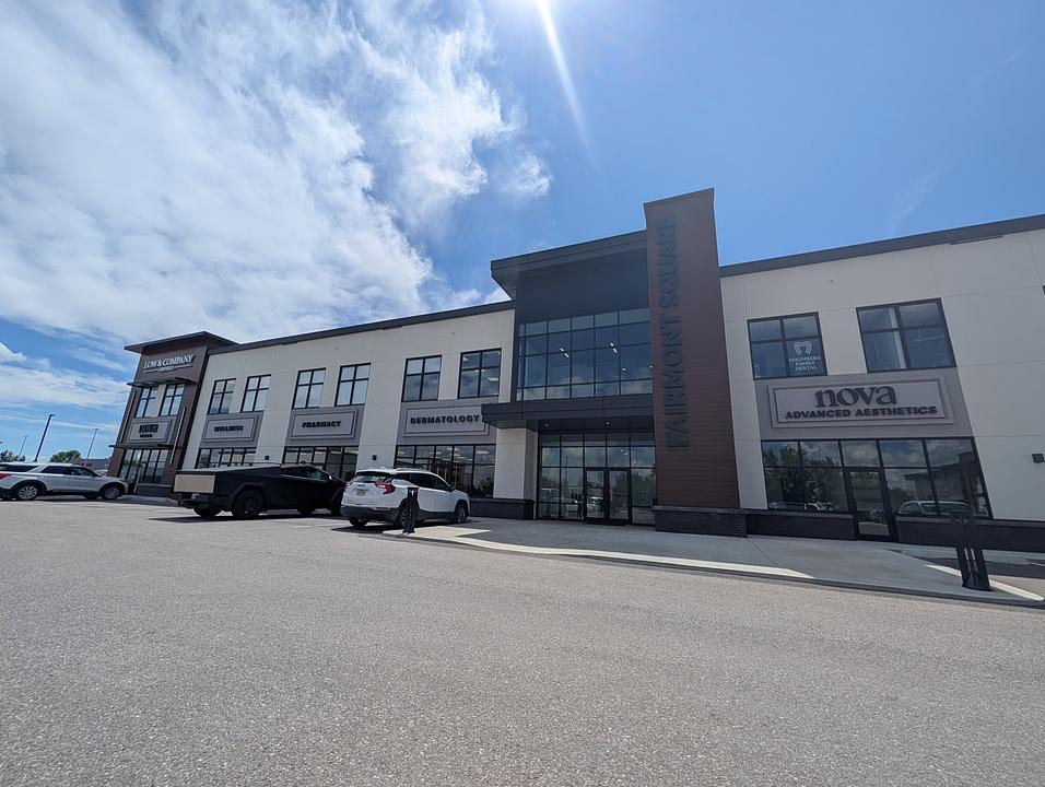 2010 - 3420 Fairway Plaza Road South, Lethbridge, AB