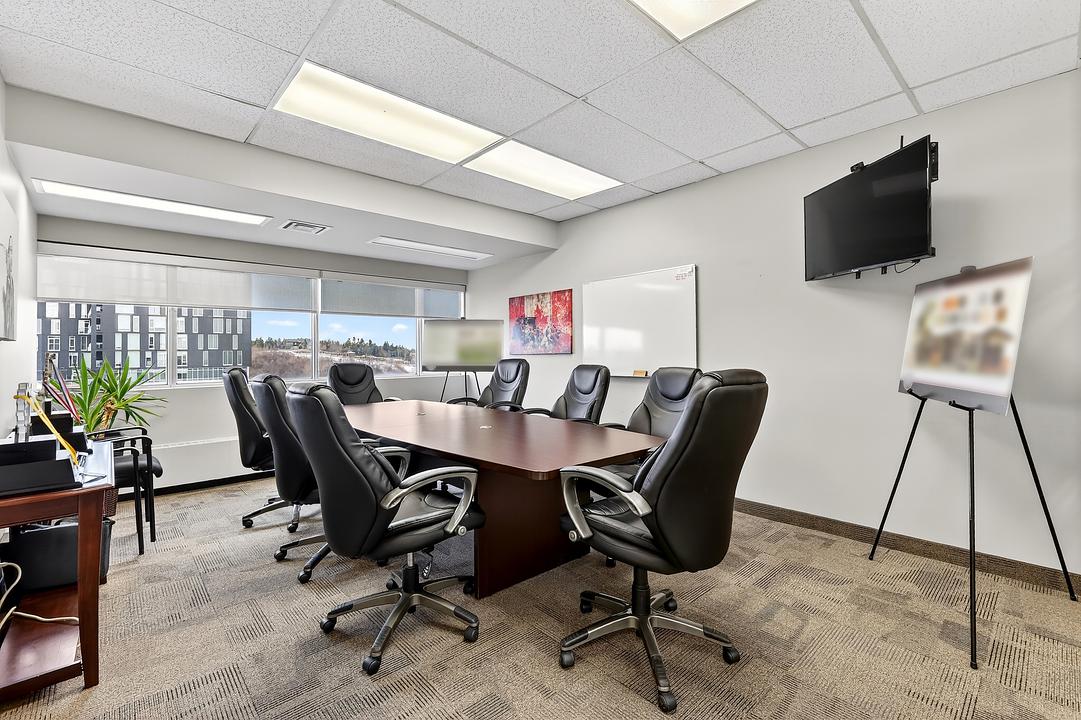 900 - 2424 4 Street Southwest, Calgary, AB