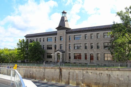115 Rue Champlain, Gatineau, QC