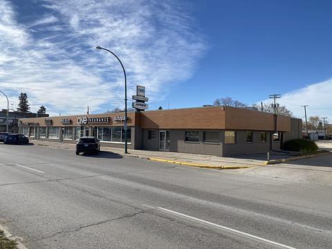 353-365 Main Street, Selkirk, MB