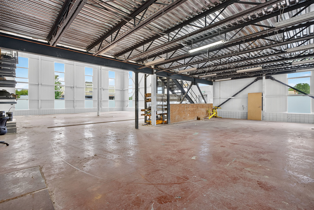 5500 Canotek Road, Ottawa, ON