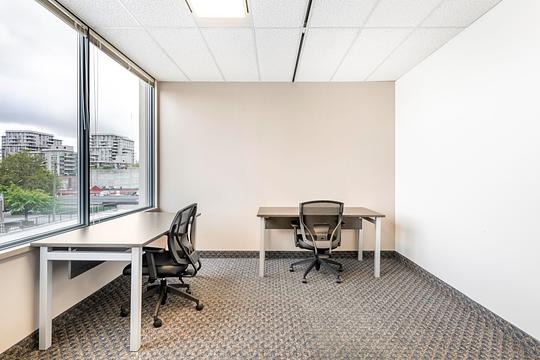 5811 Cooney Rd, Richmond, BC