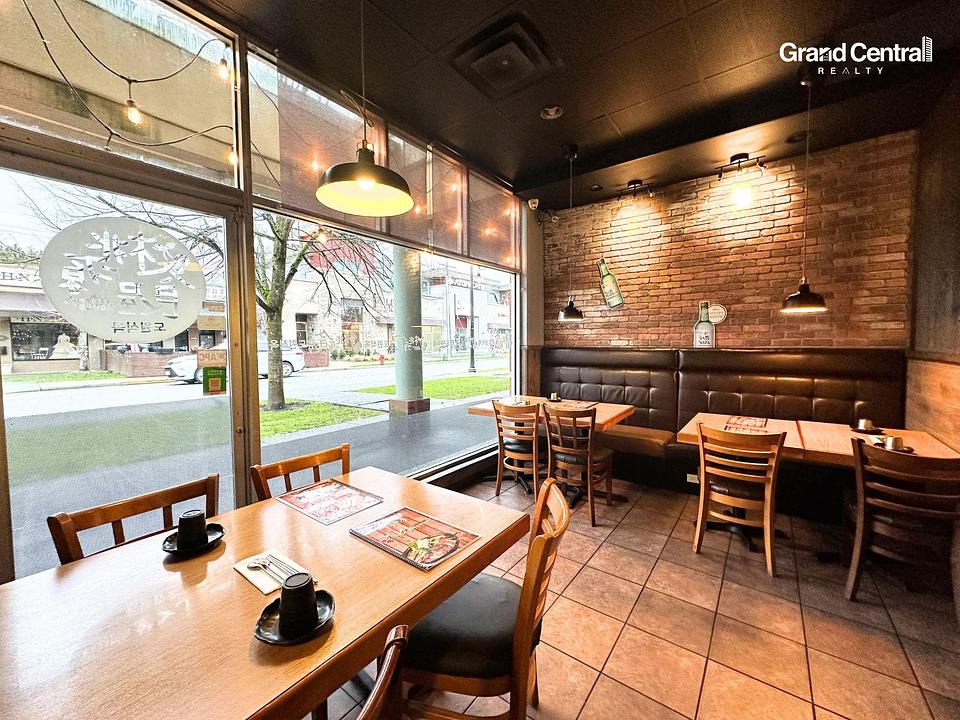 1015 - 8580 Alexandra Road, Richmond, BC