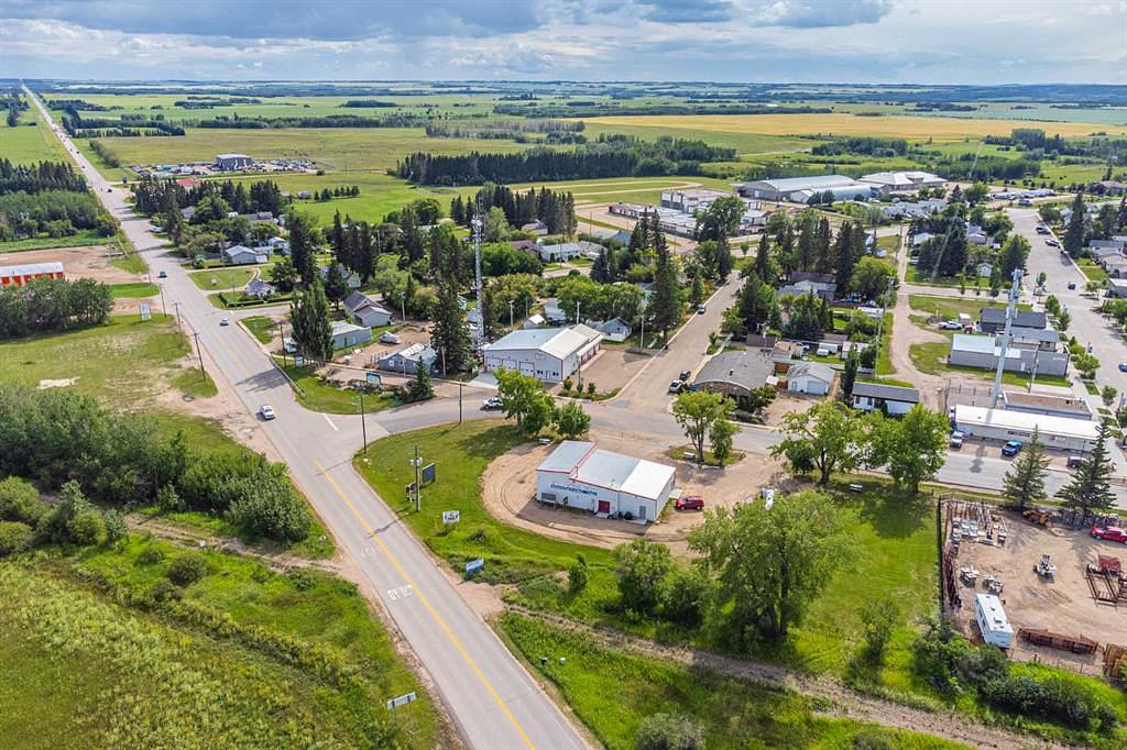 20 Railway Avenue South, Marwayne, AB