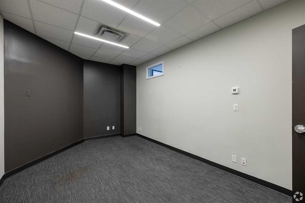 110 - 1121 Centre Street Northwest, Calgary, AB