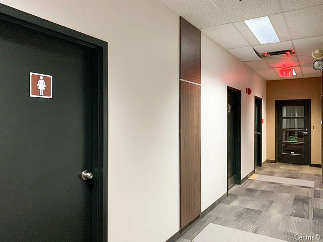340 - 8150 Boulevard Métropolitain Est, Montréal, QC