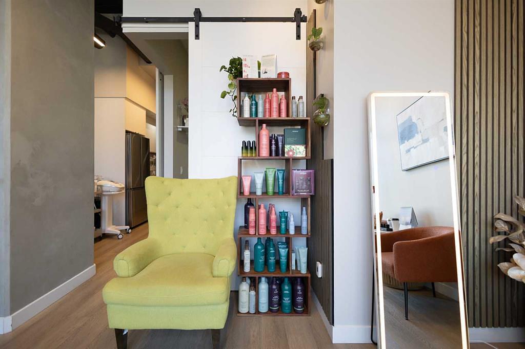 4539 Bowness Road Northwest, Calgary, AB