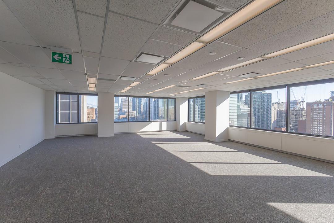 1703 - 180 Dundas Street West, Toronto, ON