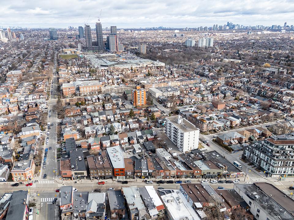 128 Sheridan Avenue, Toronto, ON