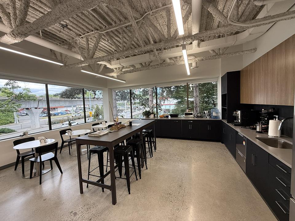 300 - 4190 Lougheed Hwy, Burnaby, BC