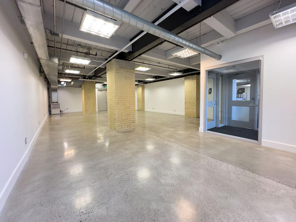8A - 219D Dufferin Street, Toronto, ON