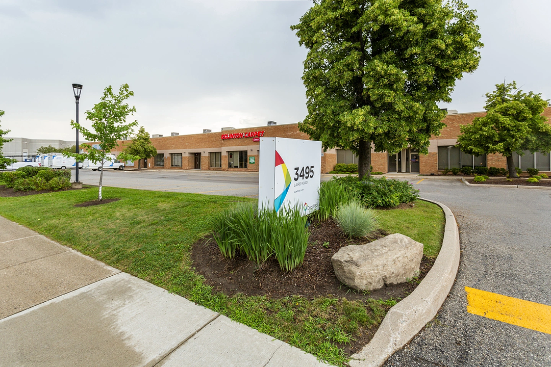 20 - 3495 Laird Road, Mississauga, ON