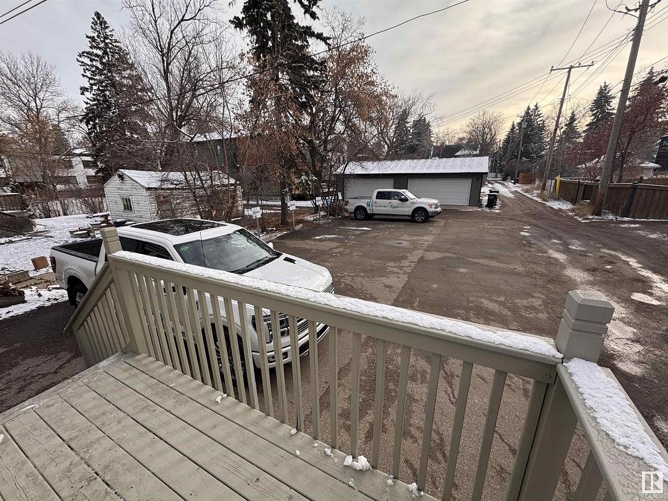 12615 Stony Plain Road, Edmonton, AB