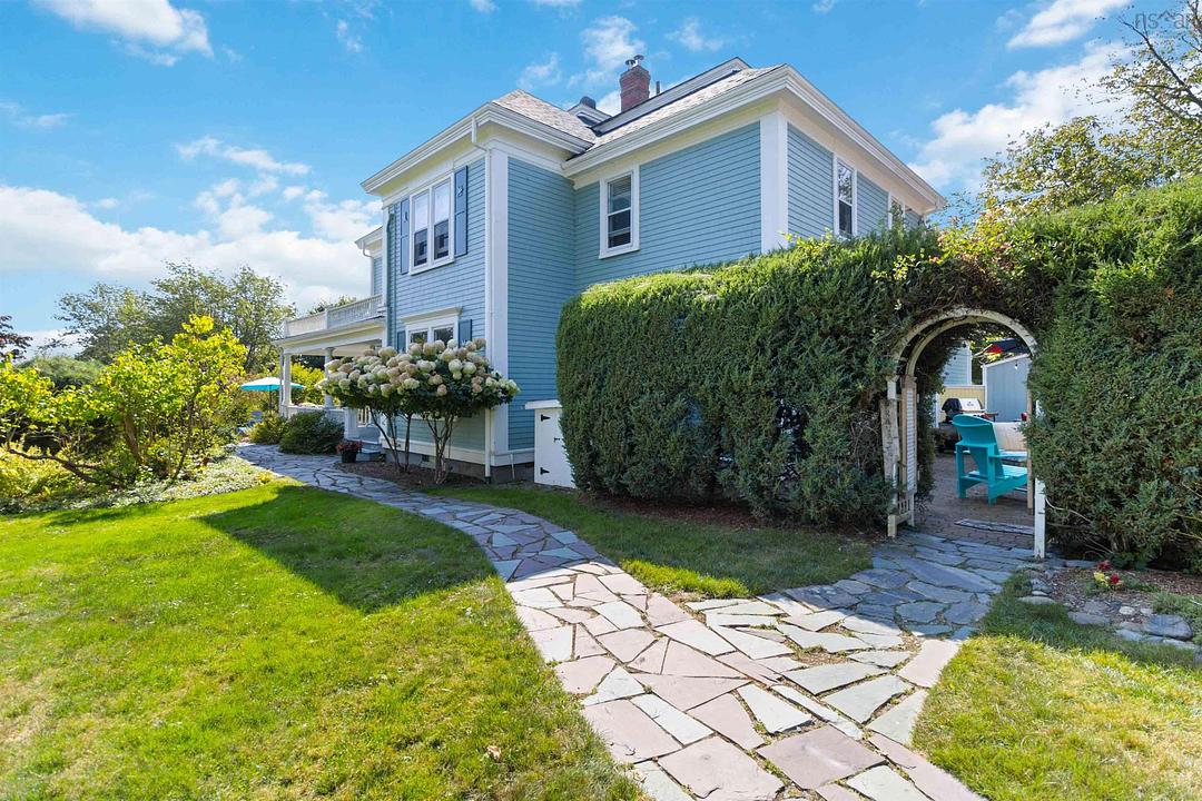 66 McDonald Street, Lunenburg, NS
