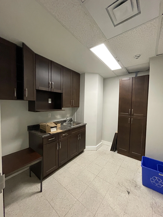 1607 - 80 Richmond Street West, Toronto, ON