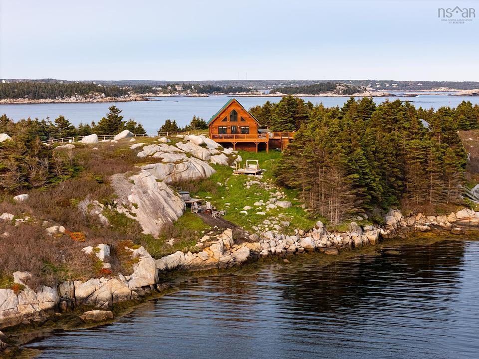 8 Simmons Island, West Dover, NS