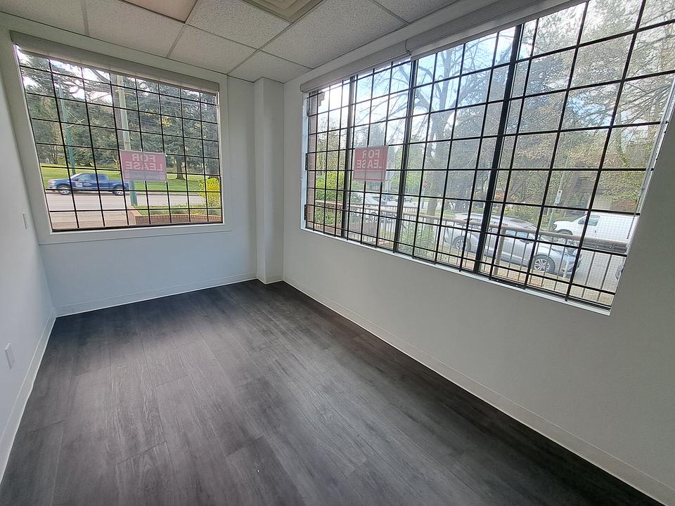 100 - 3965 Kingsway, Burnaby, BC