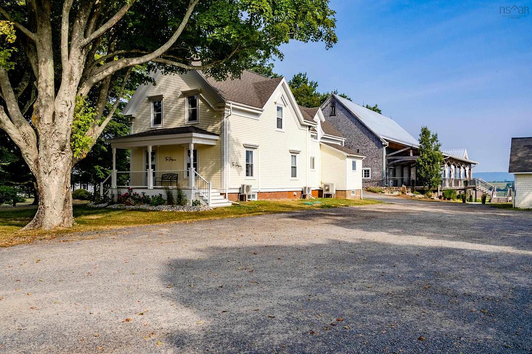 1441 Church Street, Port Williams, NS