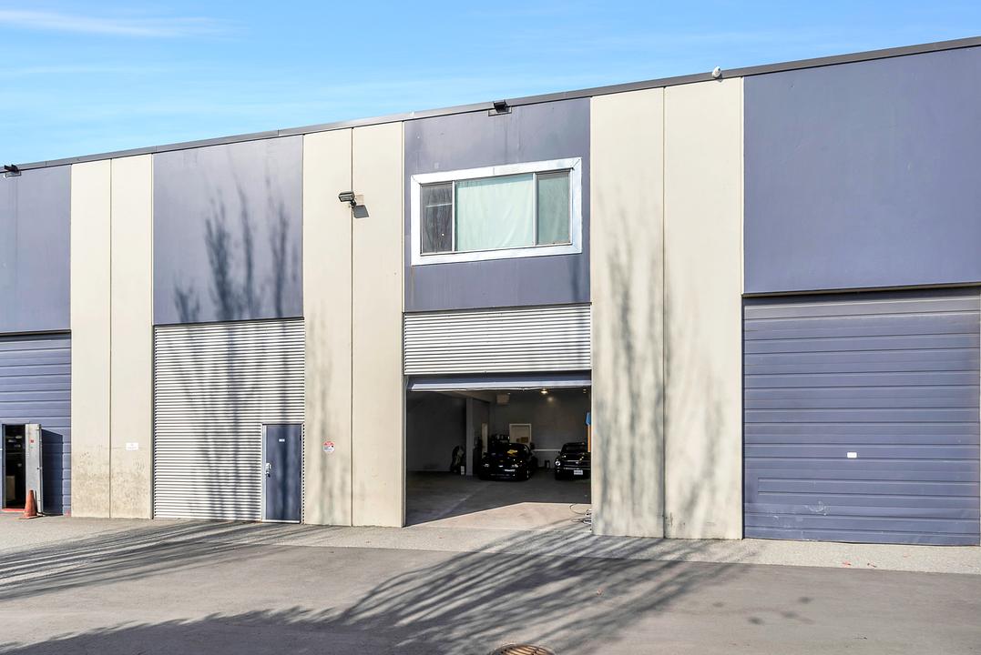 111 & 112 - 19289 Langley Bypass, Surrey, BC