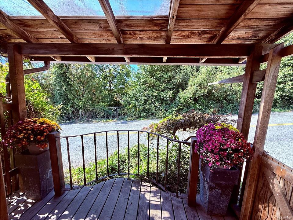 2909 Fulford-Ganges Road, Salt Spring, BC