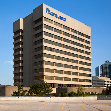55 City Centre Drive, Mississauga, ON